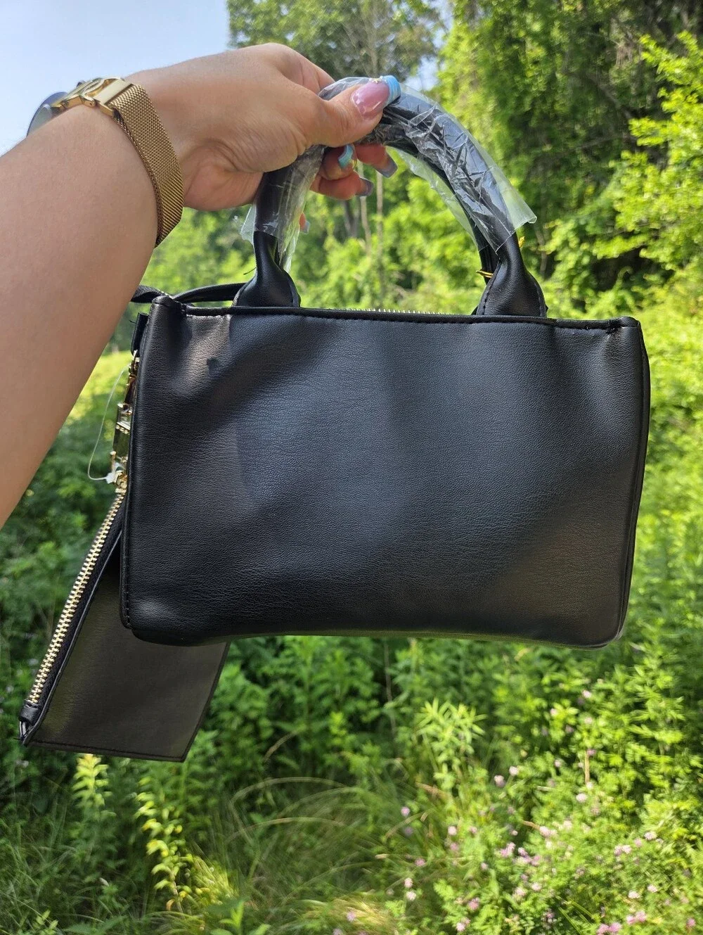 bebe Black Quilted Satchel Textured Hand Bag With Makeup Pouch